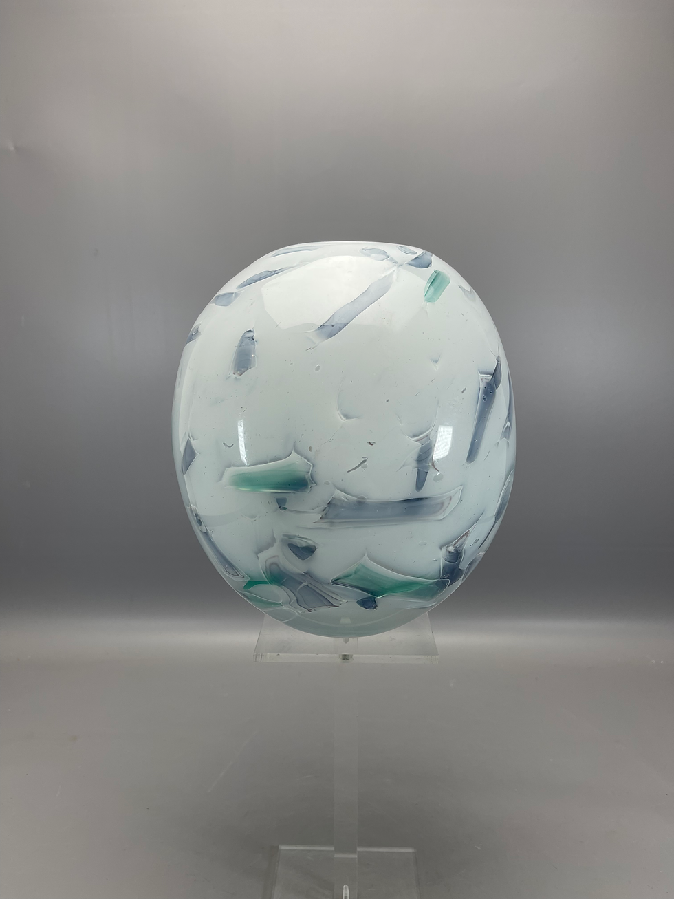 Thumbnail: Witte, grijze, groene unica vaas 