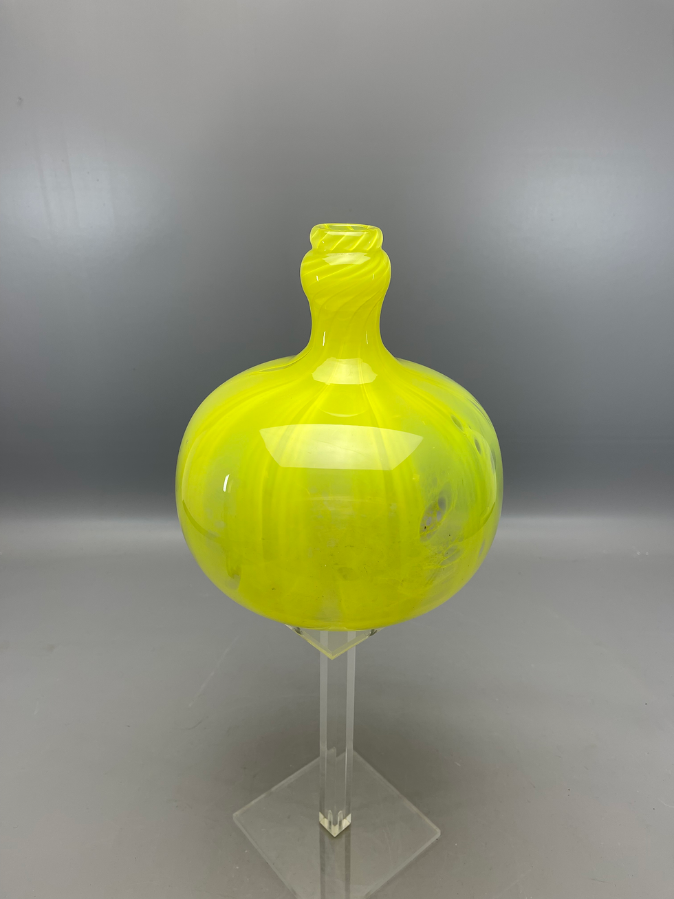 Thumbnail: Gele unica vaas