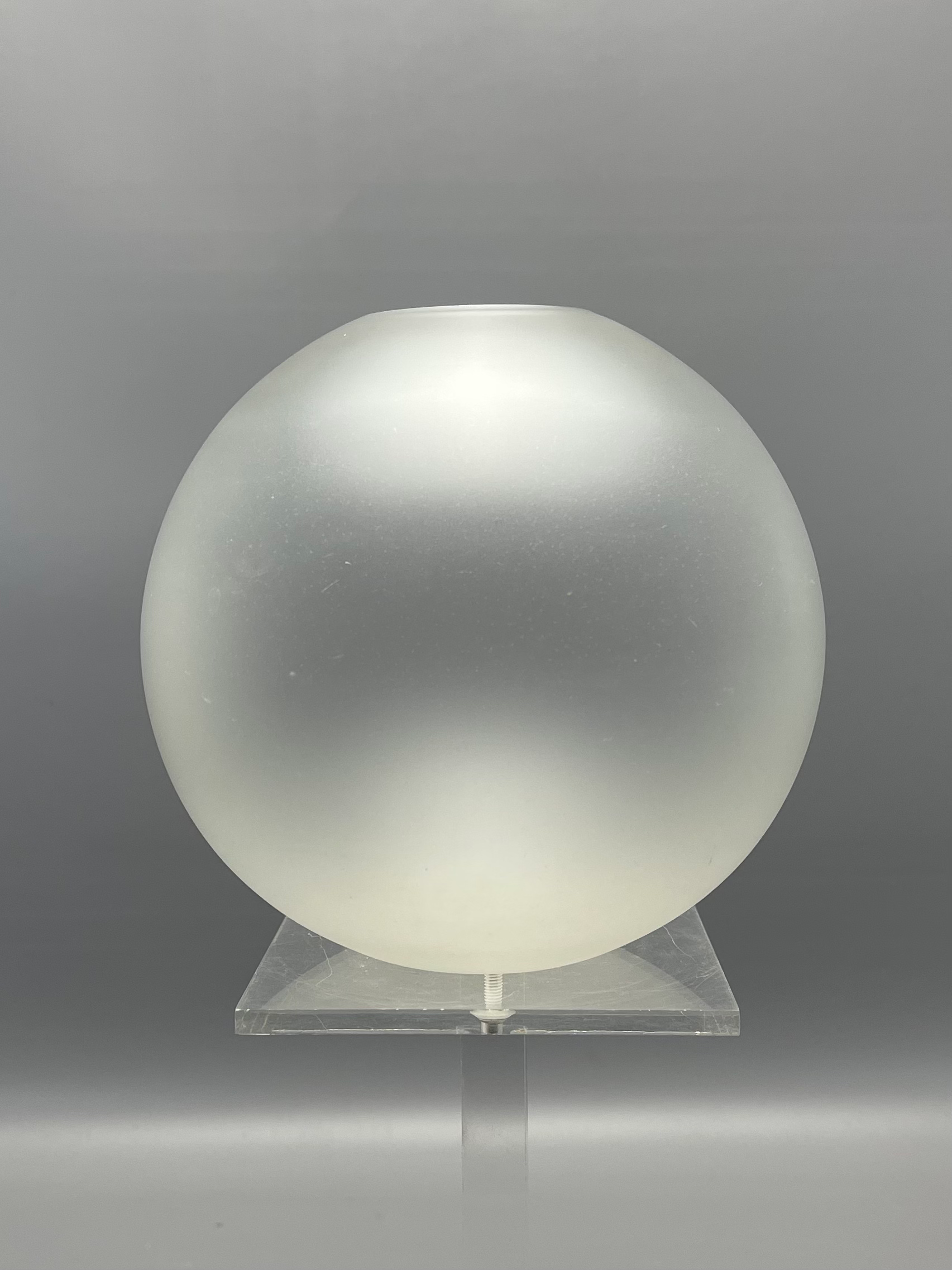 Matte glazen ball, A.D. Copier