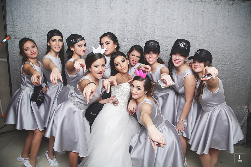 cuantas-damas-debo-elegir-para-fiesta-de