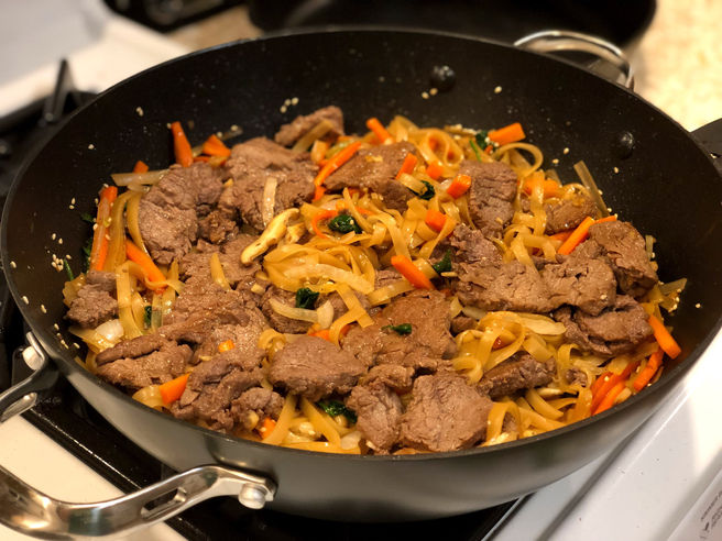 Japchae 잡채 (Korean Stir Fried Noodles)