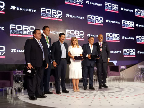 “Banorte representa un gran logro de crecimiento constante en México”: Lawrence H. Summers