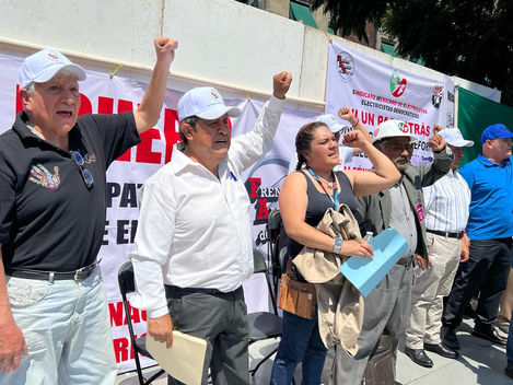 Electricistas acusan a dirigente del SME por desvío de 15 millones