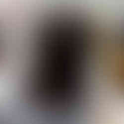 Balayage Konstanz, Balayage Pro Studio, Schwarz zu Blond, Haaraufhellung, Boxfarbe entfernen, Haare gesund aufhellen, Balayage Technik, Gleicher Ansatz, gleichmäßiger Übergang, Braun 6/0, Olaplex Behandlung, Haarpflege nach Färben, Haarfarben-Konstanz, Balayage Termin, Balayage Erfahrung, Haarschonende Aufhellung, schwarzes Haar aufhellen, Haarfarbe wechseln, natürliches Blond, Farbkorrektur Haare, Flecken entfernen Haare, Haarstruktur schützen, Meisterfriseur Konstanz, Balayage Profi, Haarfarben Beratung, Stufenweise Aufhellung, Blond werden mit Balayage, Haare sicher aufhellen, gesunde Haarfarbe, Haarfarbe vorher nachher, Balayage Ergebnis, Altstadt Konstanz Friseur