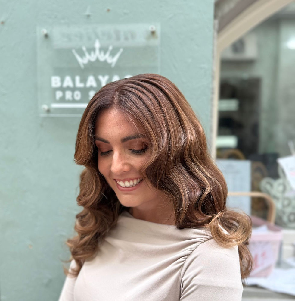 Balayage Konstanz Friseur Friseursalon Haarpflege Olaplex Behandlung Beauty-Tag Urlaub Altstadt Bodensee Glow & Go Touristen münster mittelalter promenade mainau kreuzlingen Meersburg Lindau Friedrichshafen Überlingen Radolfzell Stein am Rhein Bregenz Allensbach Reichenau Therme Konstanz Zeppelin Museum Pfahlbaumuseum Unteruhldingen Rheinfall Pfänderbahn Schifffahrt Bodensee-Radweg Wandern Seebühne Schlösser und Burgen