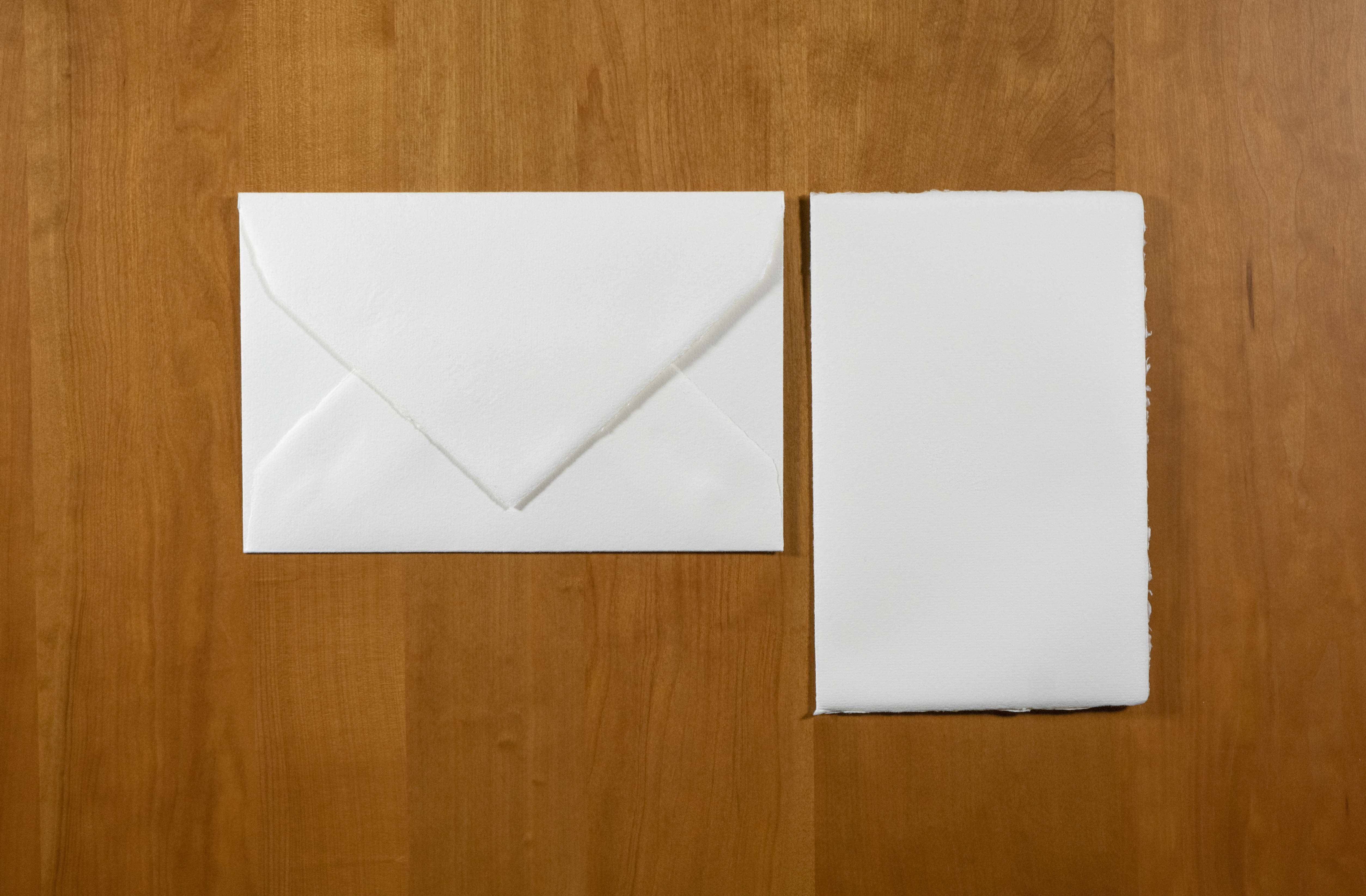 Partecipazione a due ante con busta 12x18 cm