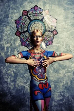 image corps femme souveraine.webp