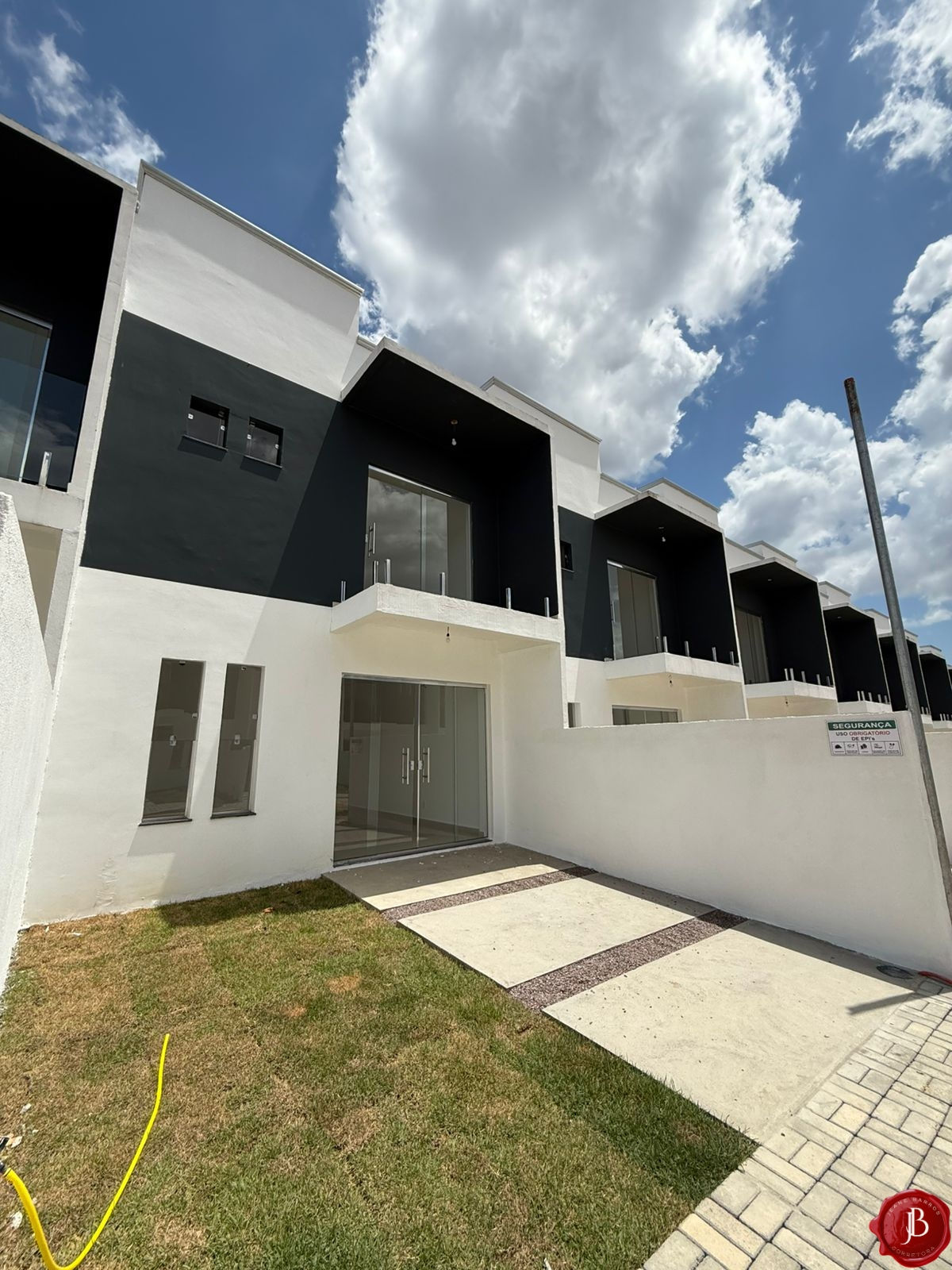 Vila Bromélia | VENDA | Duplex, 87m², 2 Suítes, Na Planta
