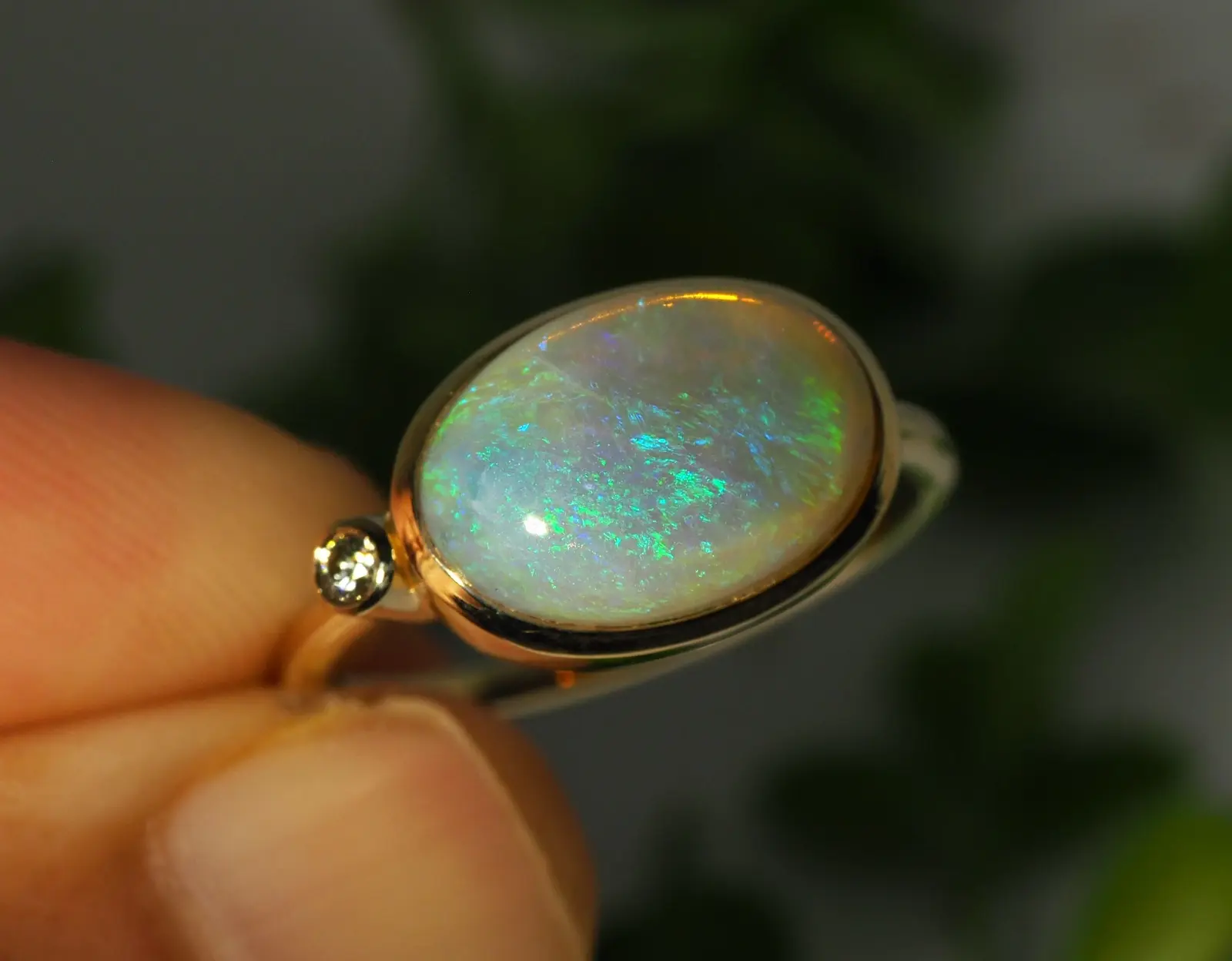 18.35CT 14CT GOLD RING WITH SOLID LIGHTNING RIDGE OPAL N26