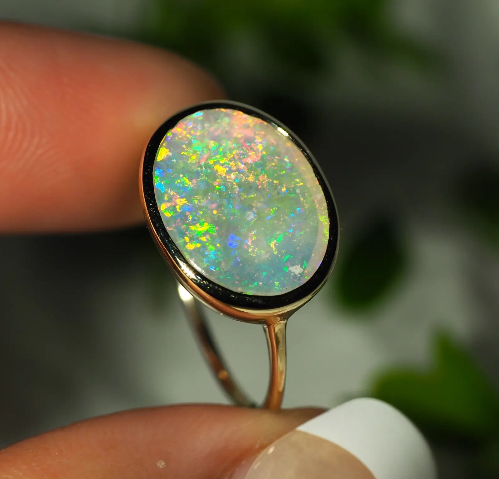 11.75CT 14CT GOLD RING WITH SOLID GEM LIGHTNING RIDGE OPAL N14