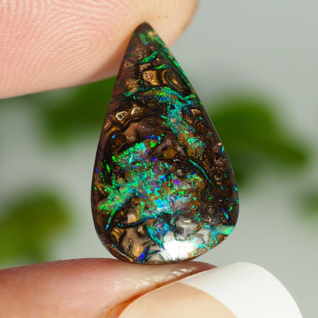 8.15CT QUEENSLAND BOULDER OPAL AE80