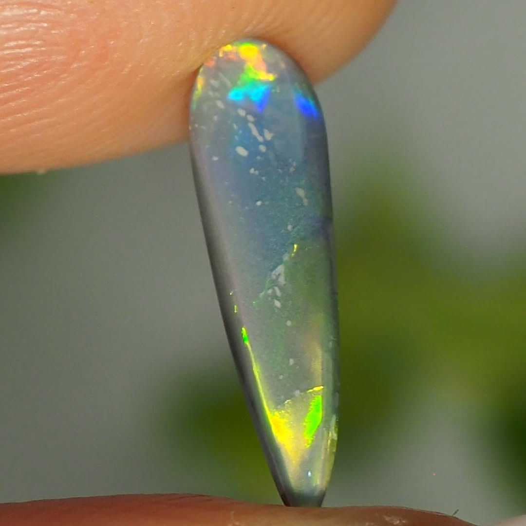 0.80CT LIGHTNING RIDGE OPAL AT47
