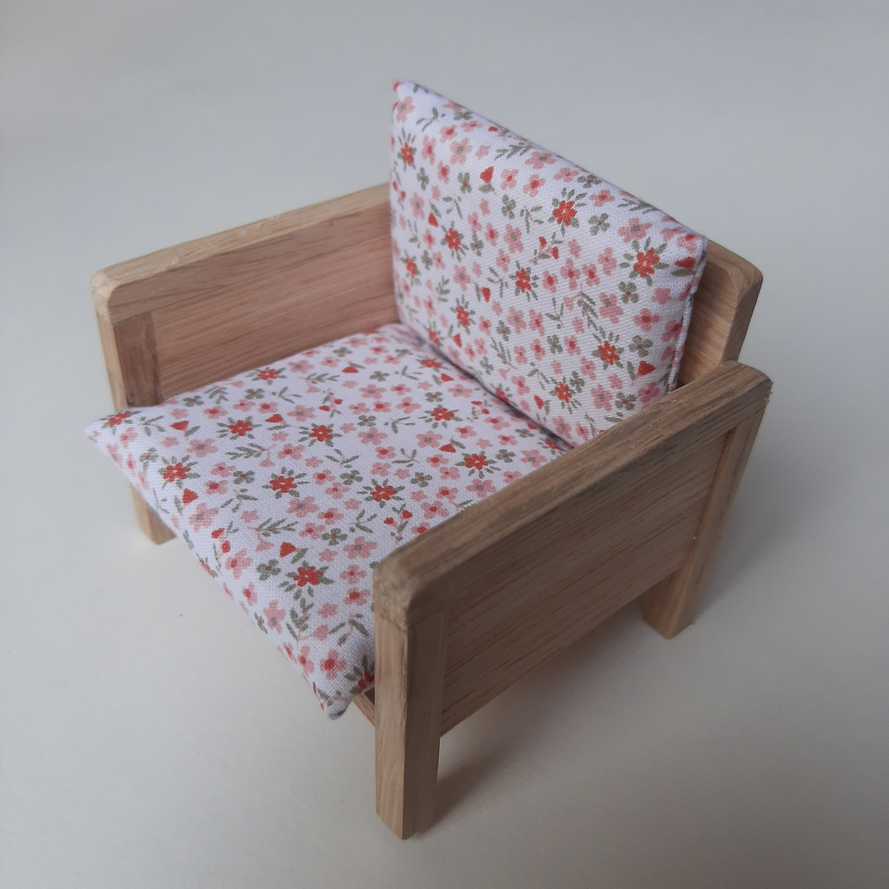 Křesílko malé-květinová