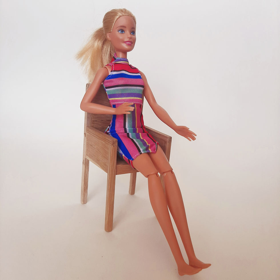 Miniatura: Dubová židle pro Barbie