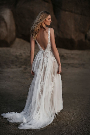 LOW BACK BRIDAL GOWNS | BRIDAL STORES SAN ANTONIO WEDDING DRESSES
