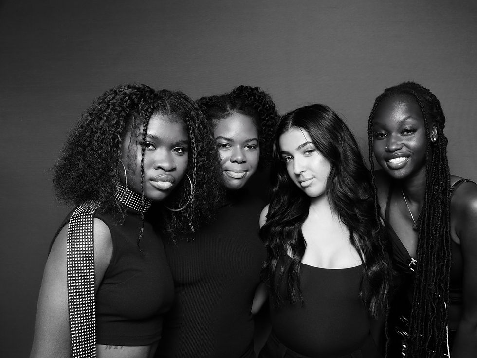 B&W Glam 5