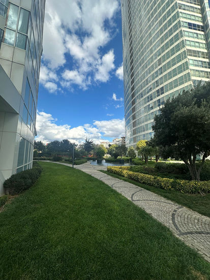 WhatsApp Image 2025-10-06 at 18.51.36 (3)