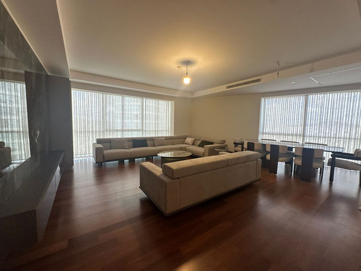 WhatsApp Image 2025-10-06 at 18.51.35 (2)