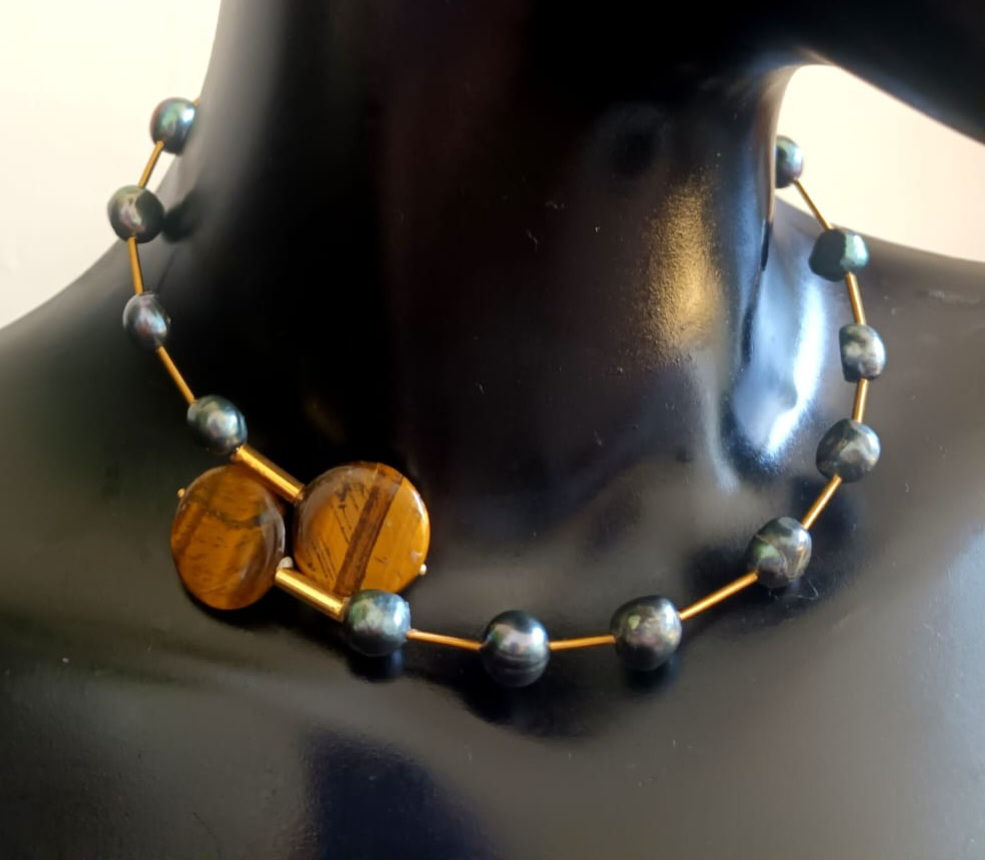 BLACK PEARL SPIRAL WITH TIGER'S EYE