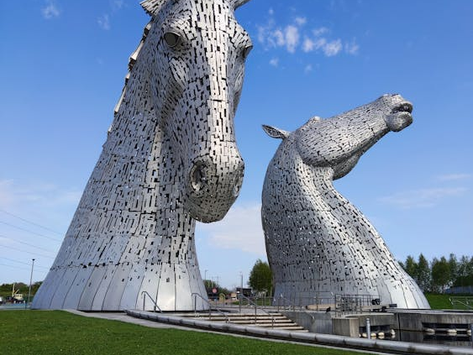 De Kelpies – staal, kracht en Schotse magie