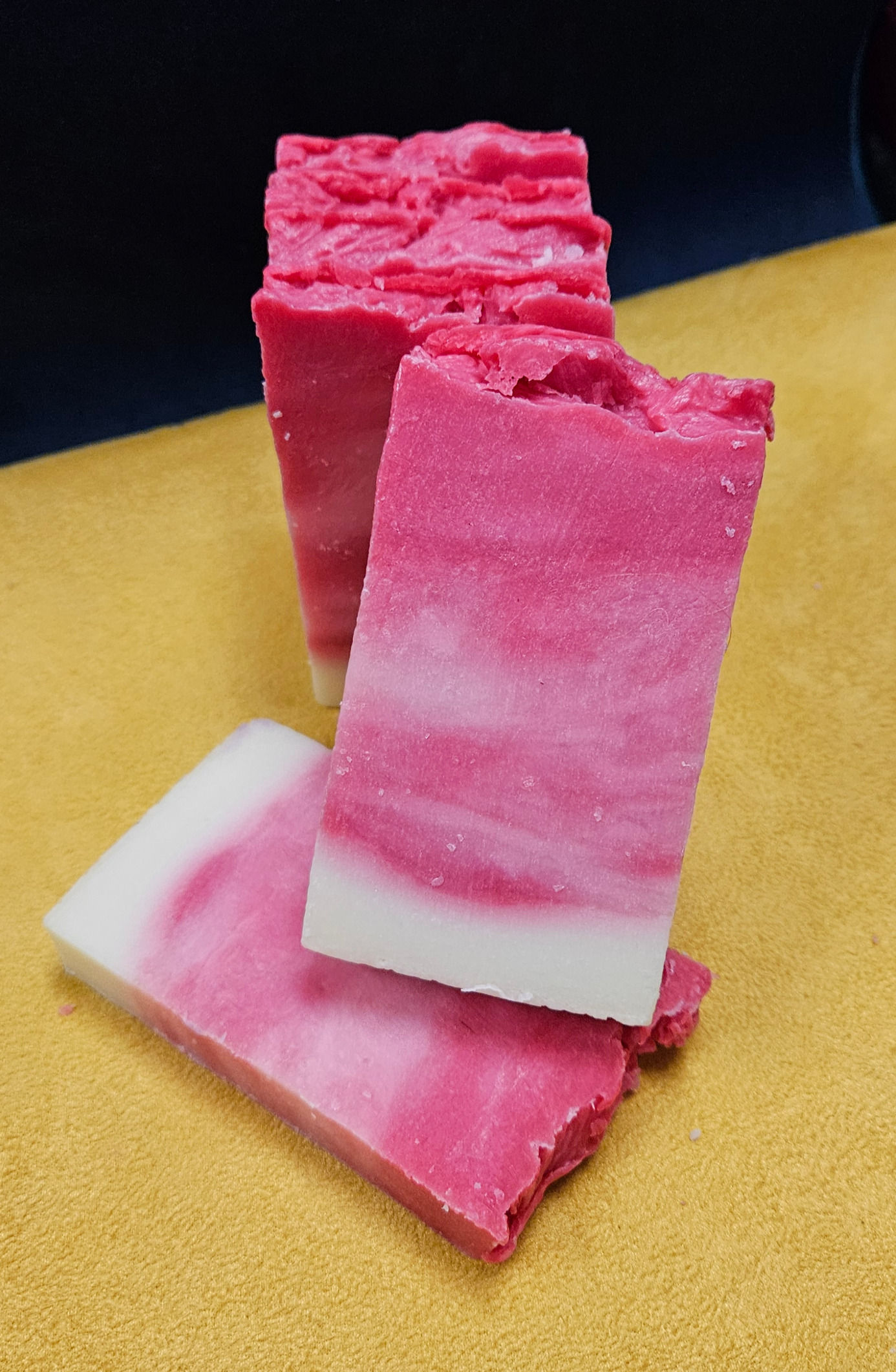Sapone artigianale al taglio - Rosa Mosqueta con olio di oliva