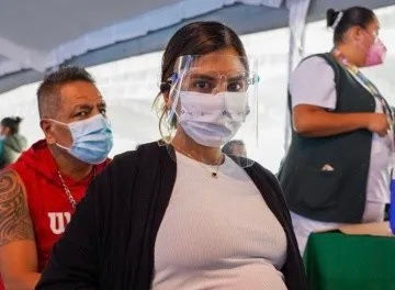 En la CDMX ya vacunan contra COVID-19 a embarazadas