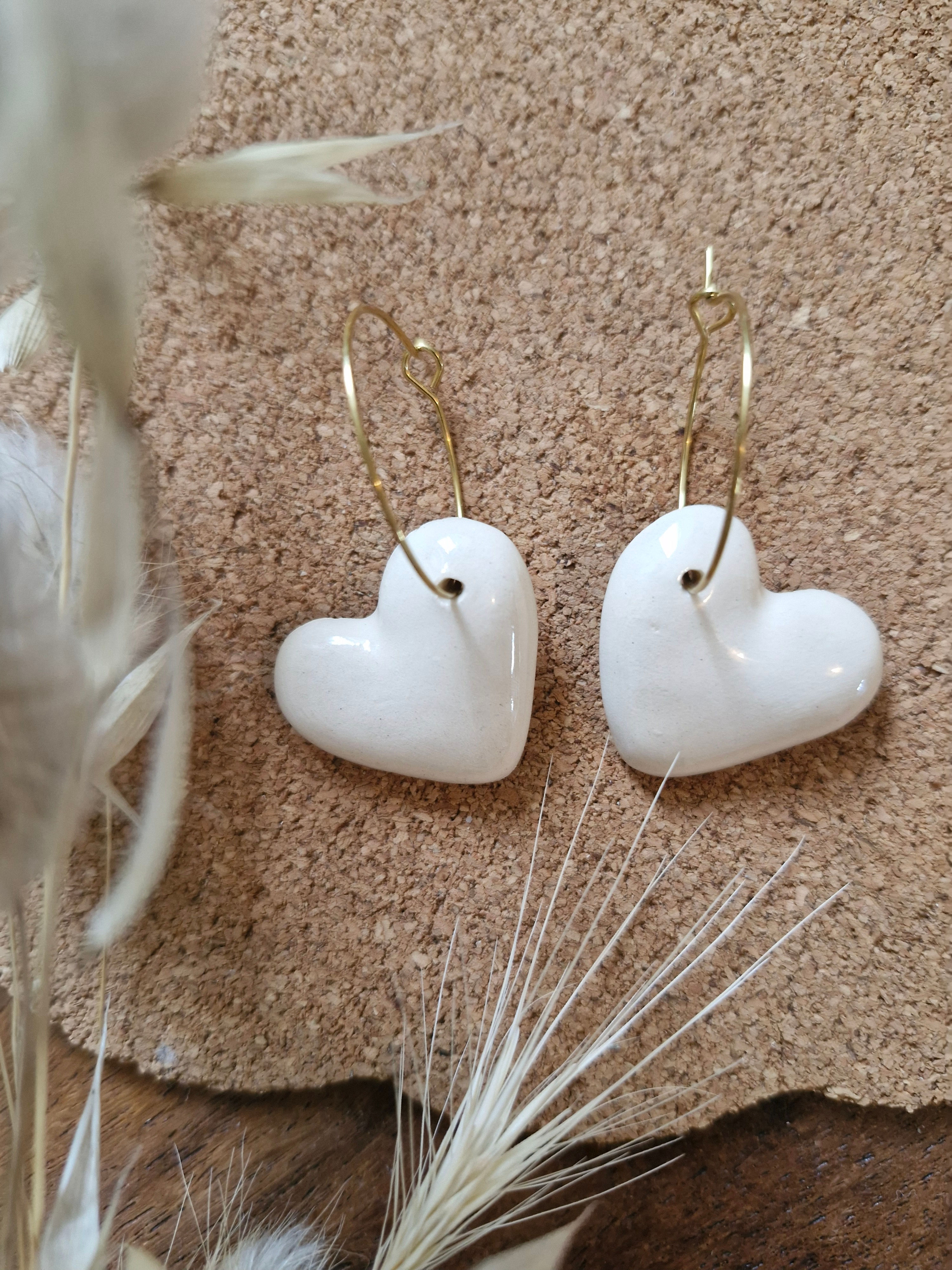 Boucles d'oreilles Coeur Beige