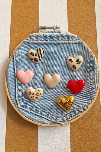 Lot De 2 Broches En Céramique Créateurs - Motifs Dentelle Et Lune/étoiles, Neuves Sans Emballage