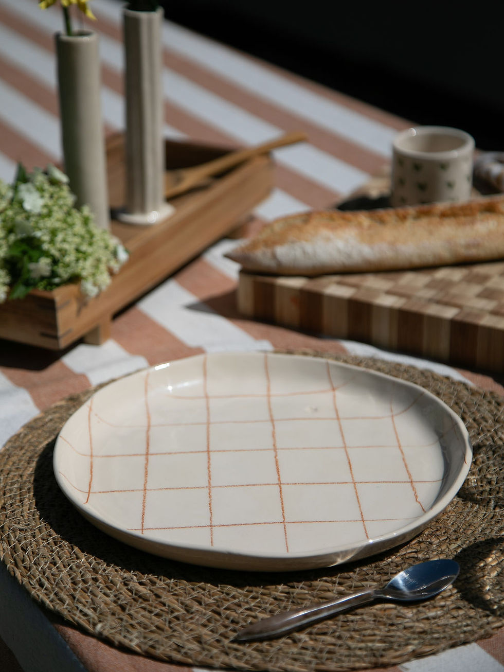 Miniature : Assiette à carreaux brun