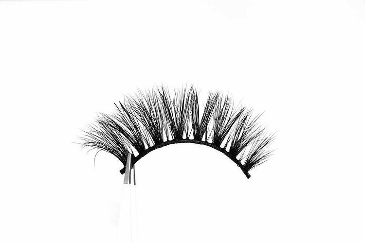 Thumbnail: Mink lashes