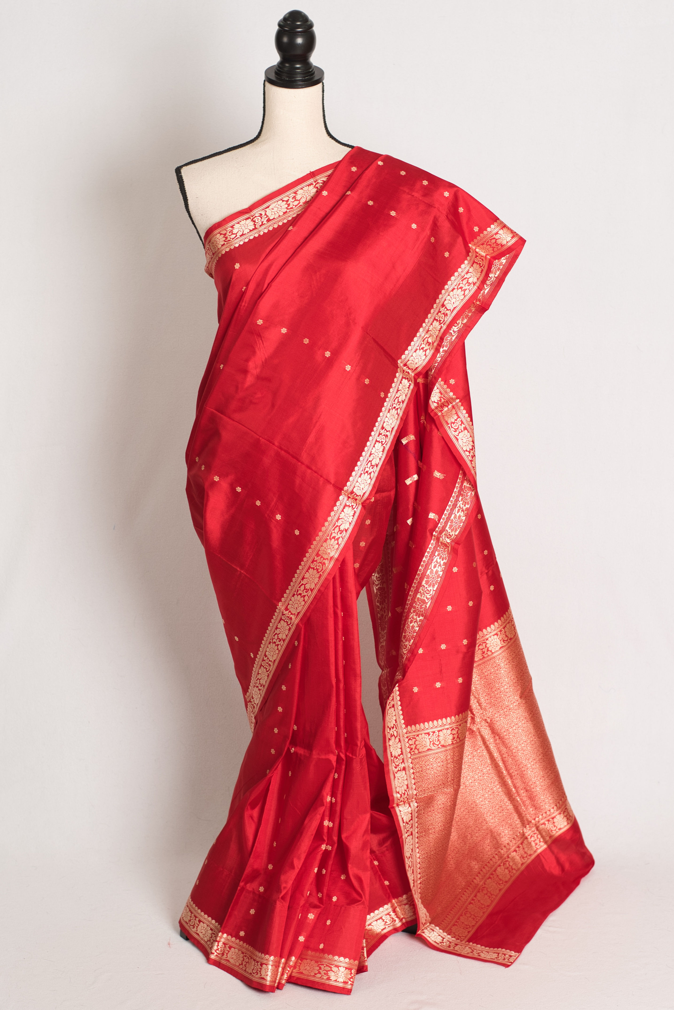 Gauri : Certified Silk Banarasi Saree with Resham Work In Bright Red