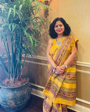 Our fabulous client looking absolutely stunning in our Bengal Looms Saree