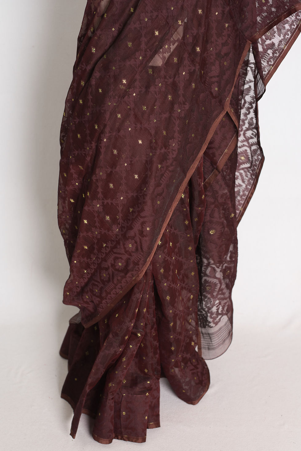 Thumbnail: Coffee brown and gold soft blended cotton Bengali Jamdani saree featuring tone-on-tone floral lattice weave.