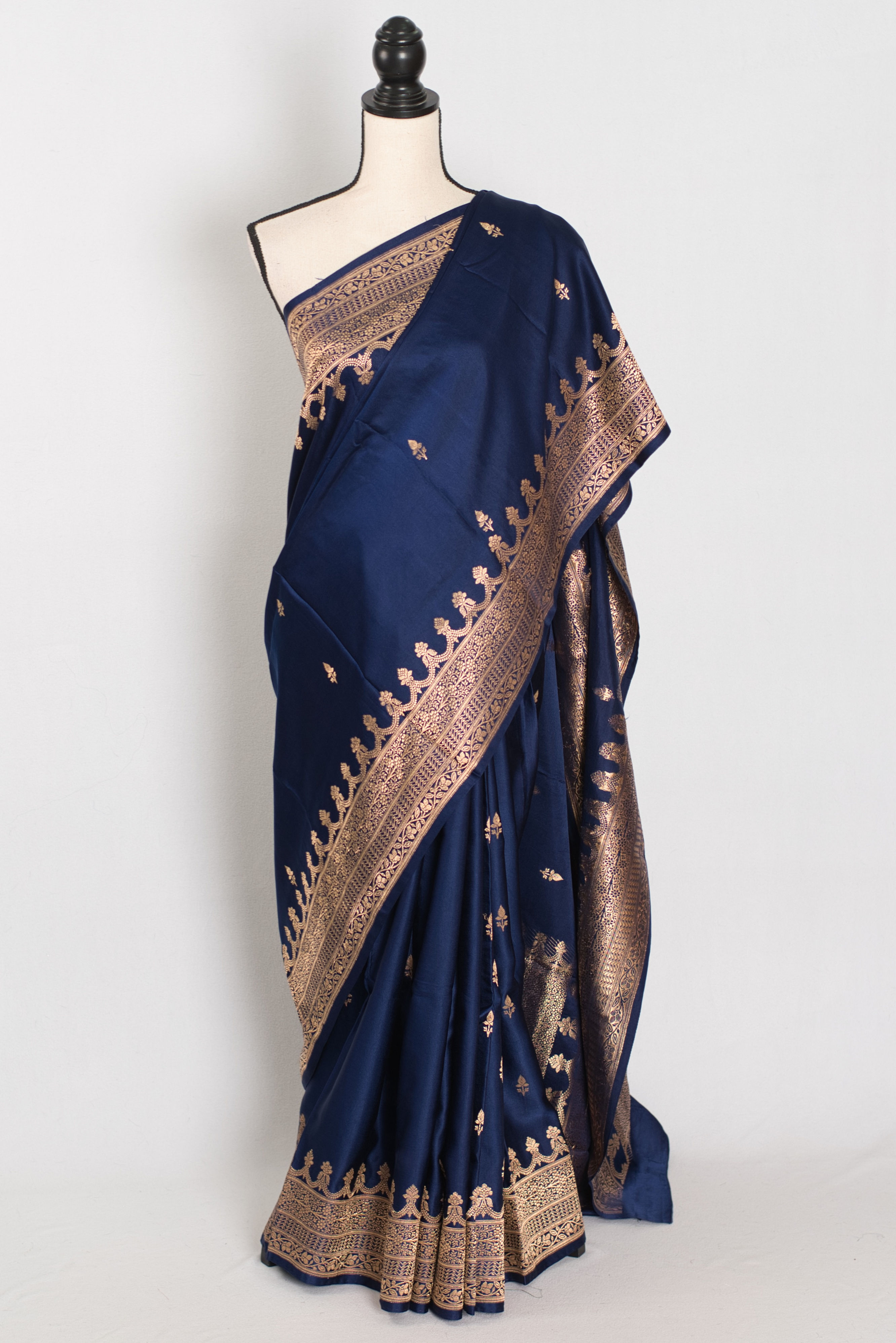 Silk Mark certified midnight blue premium Mashru Banarasi silk saree with traditional heavy gold zari weaving.