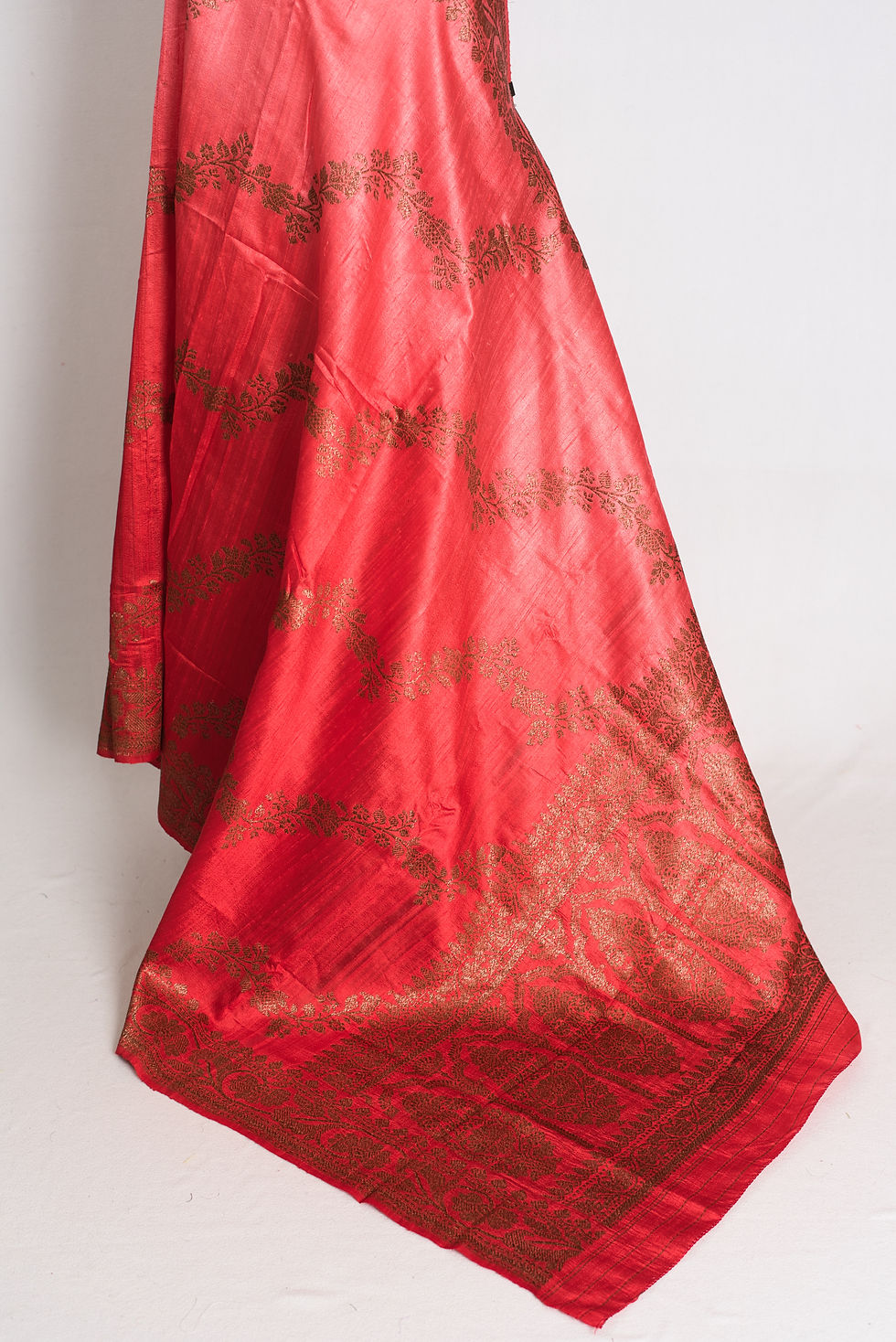 Thumbnail: Red and gold ombre raw silk handloom Banarasi saree featuring antique golden zari diagonal floral vines.