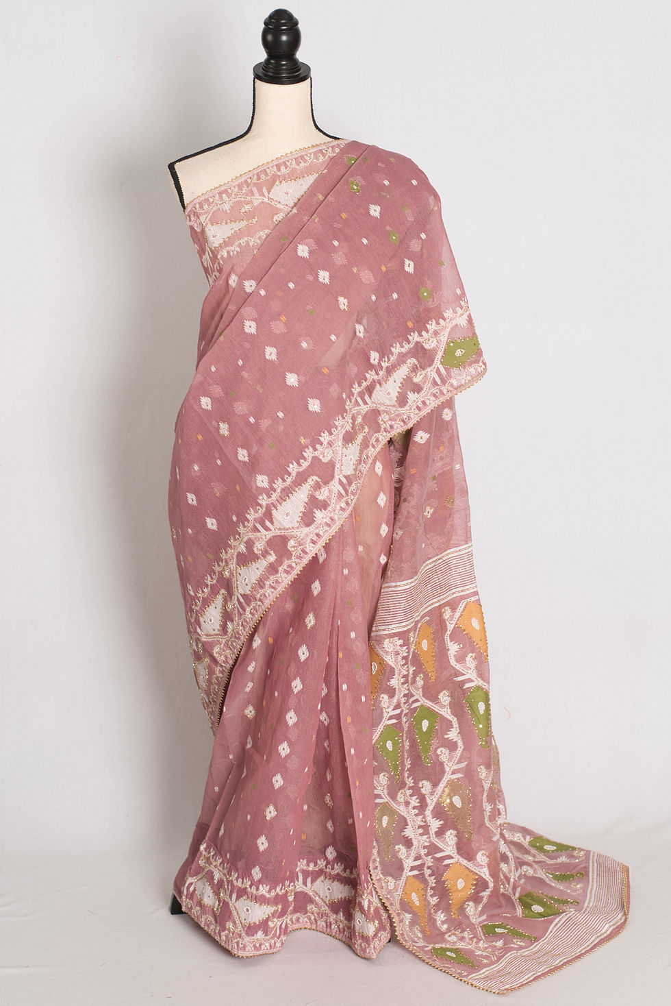Full length front view of the Bithi pastel purple and white blended cotton Jamdani saree draped in a mannequin.