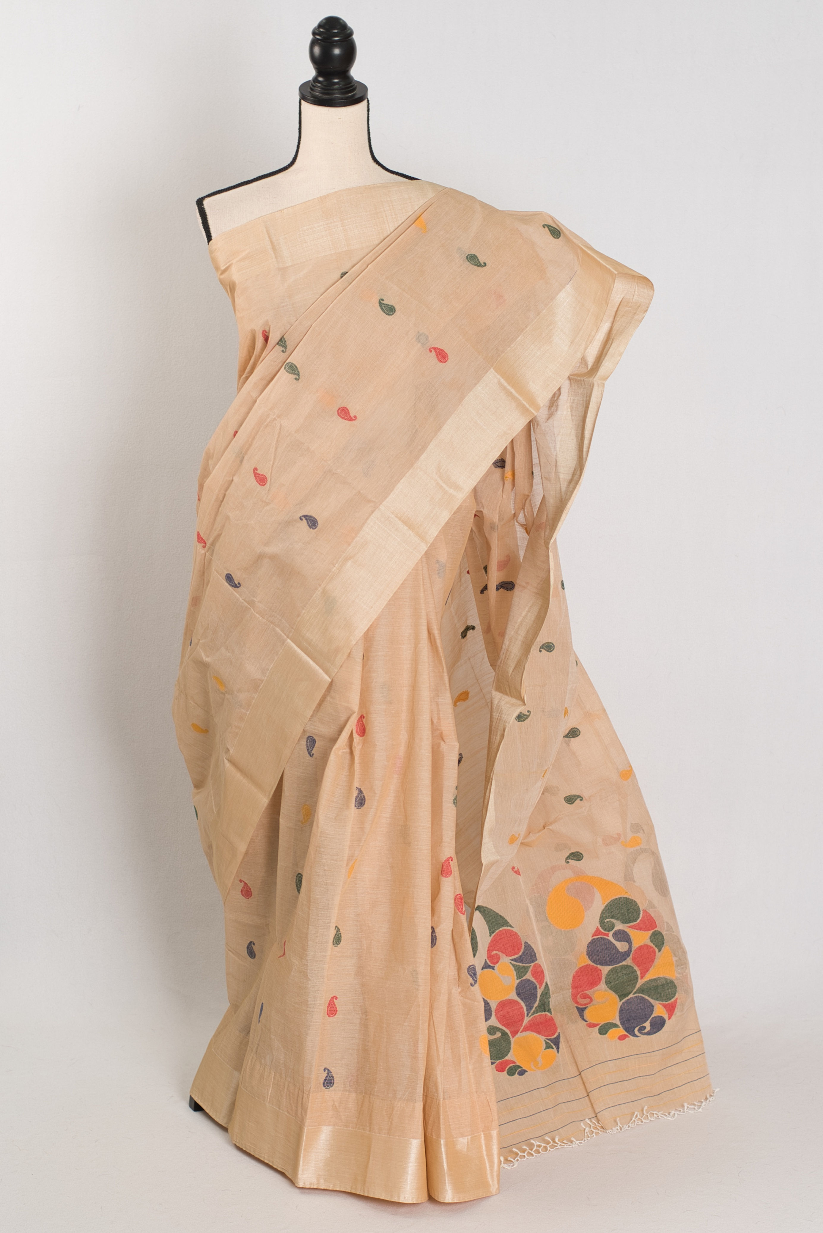 Sandhya handwoven beige Bengal cotton Jamdani saree featuring a natural Tussar silk border