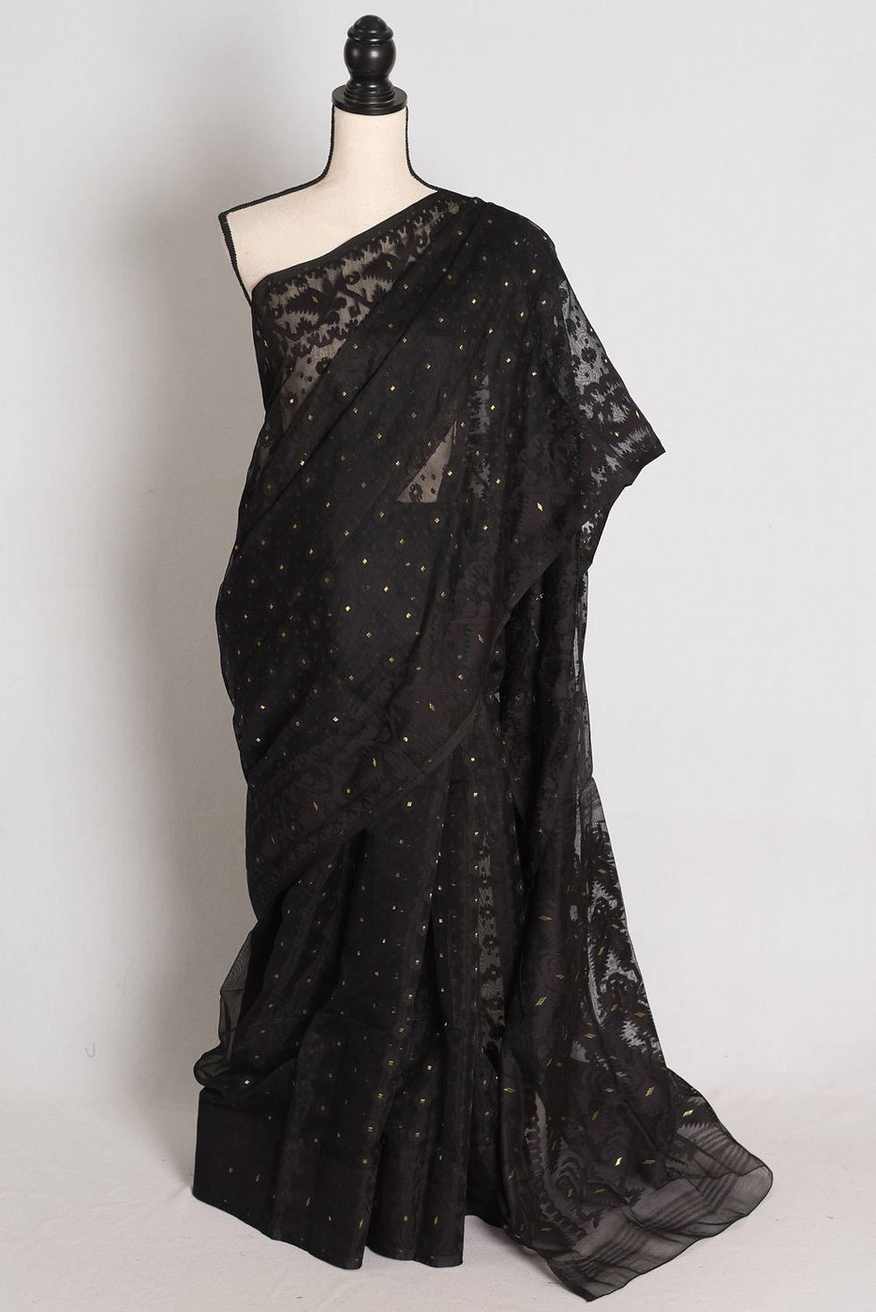 Midnight black and gold soft blended cotton Bengali Jamdani saree featuring self-colored floral lattice.