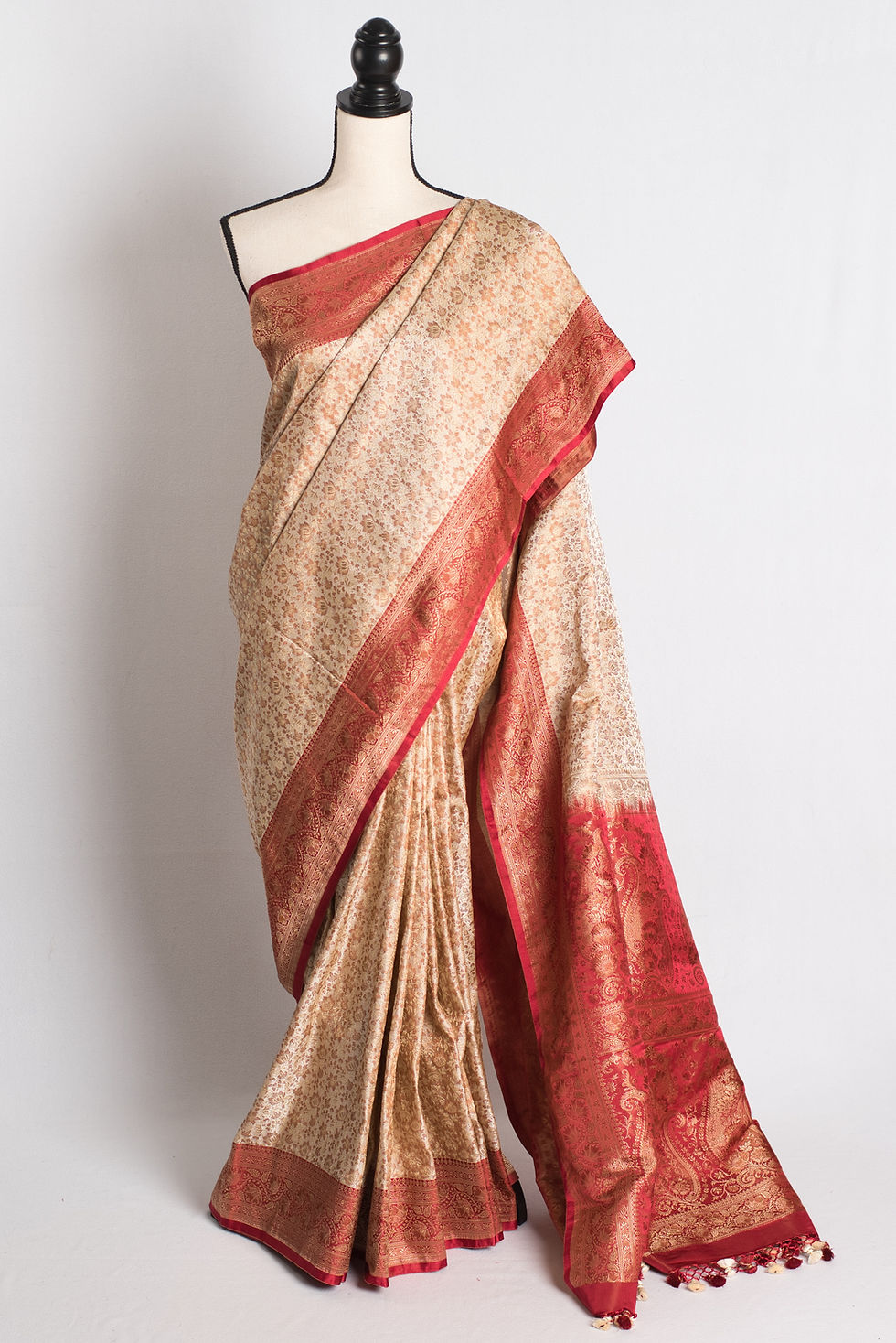 Ruhani : Jamevar Banarasi Saree with 38 Size Stitched Blouse