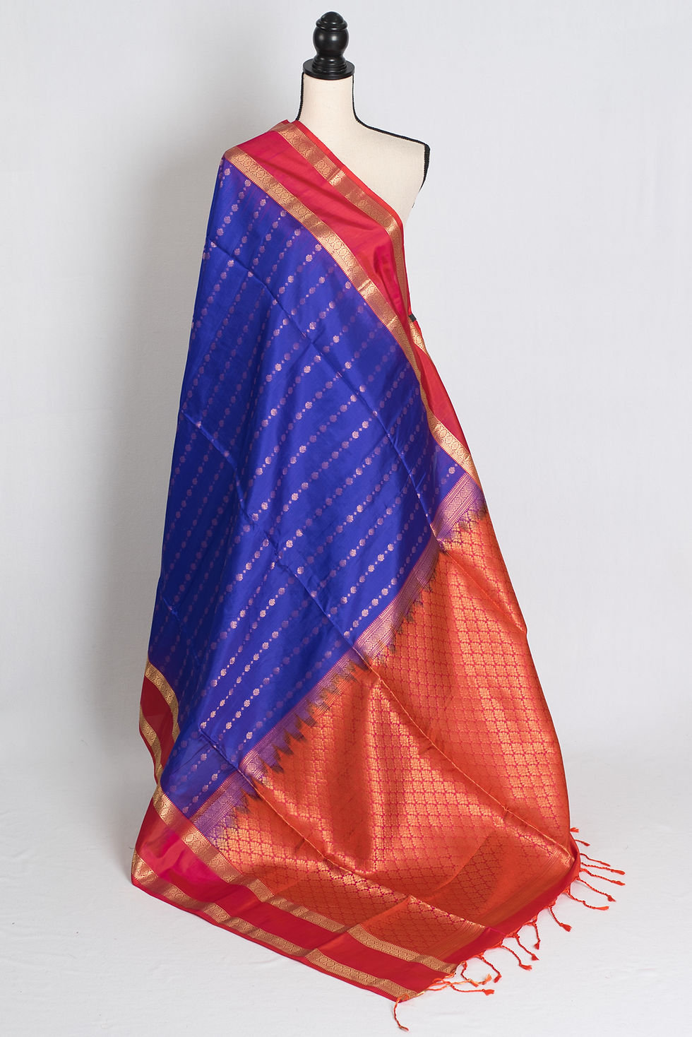 Raji : Silk Mark Certified Kanchipuram Silk Saree in Royal Blue