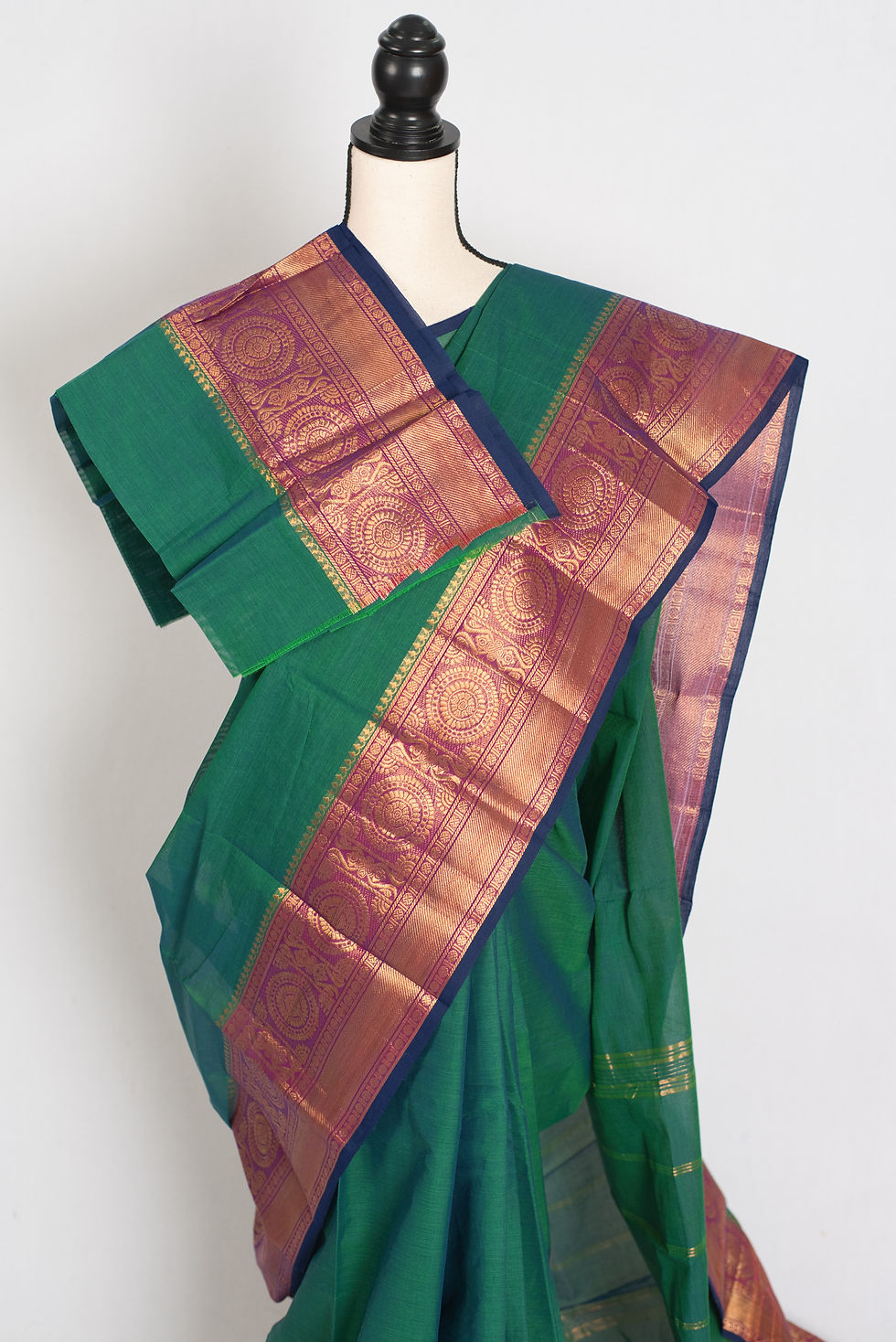 Thumbnail: Valli : Peacock Green Kanchi Cotton Saree - Handwoven South Indian Elegance