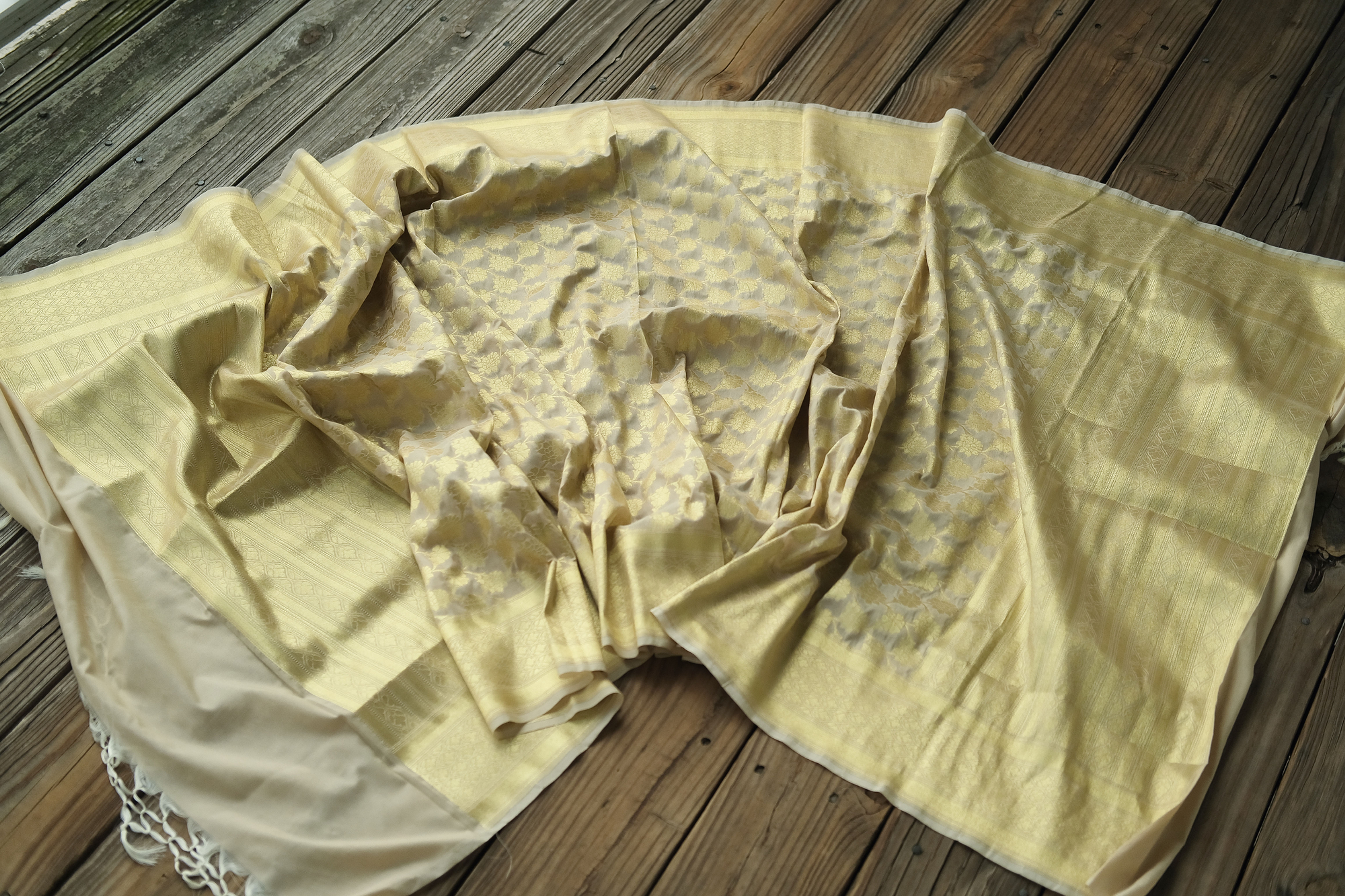 Banarasi Silk Dupatta in Cream and Gold