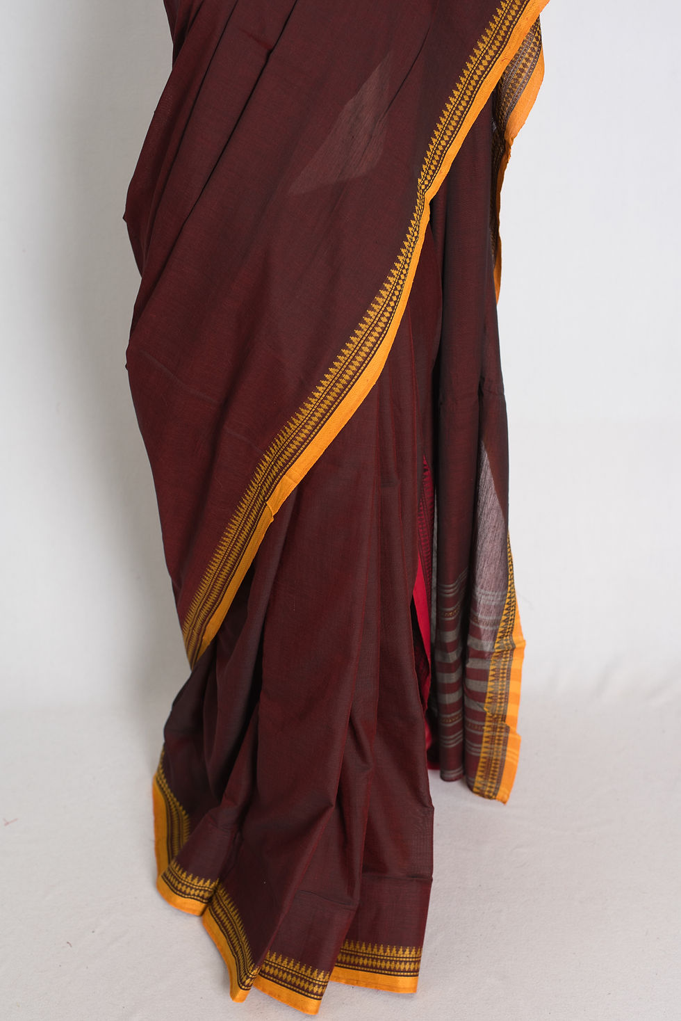 Thumbnail: Maroon Dhaniakhali Bengal handloom pure soft cotton saree full drape view.