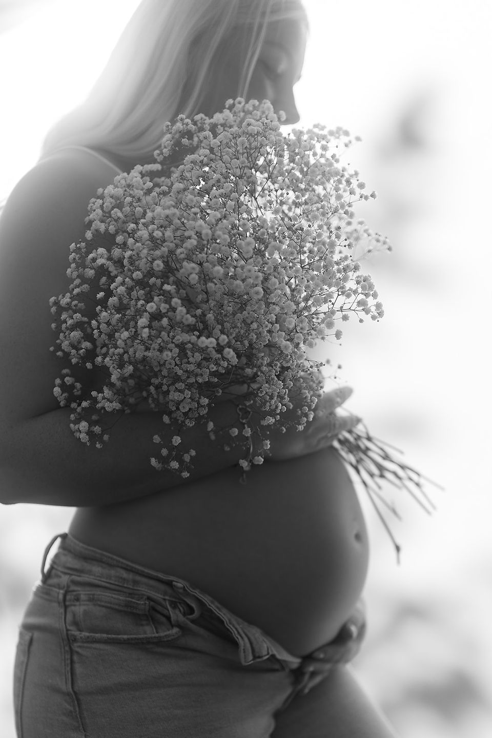 Schwangerschaftsfotos in Kiel im eigenen Garten | Babybauchfotos Kiel