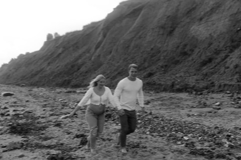 Barselsbilleder i Flensborg på stranden | Baby bump billeder Flensborg