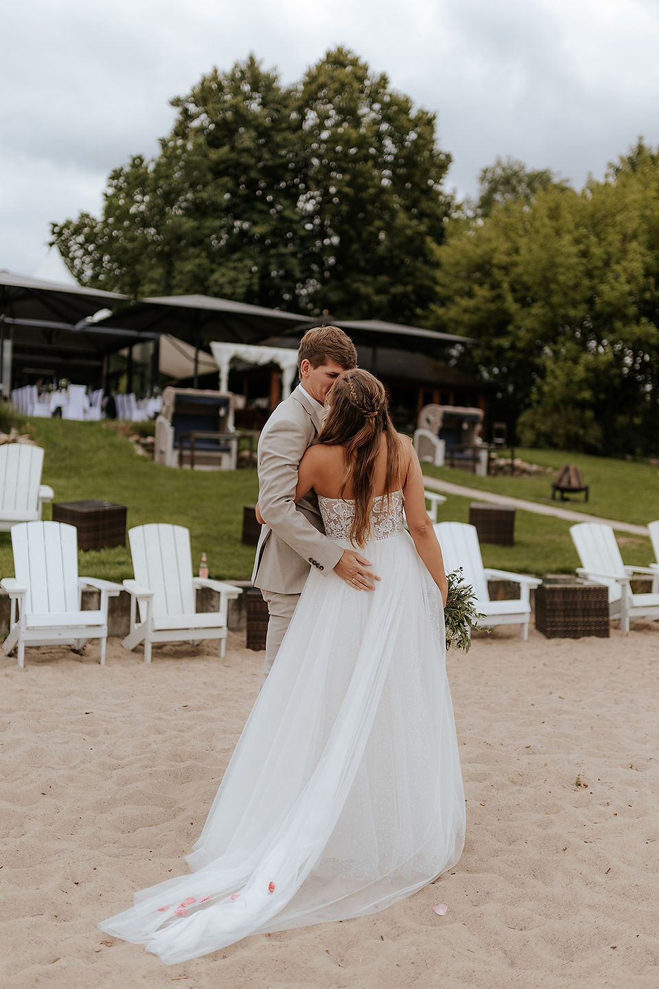 Hochzeitsfoto Reportage freie Trauung Strandrestaurant Marienbad Schleswig von Herzensbild Hochzeitsfotograf