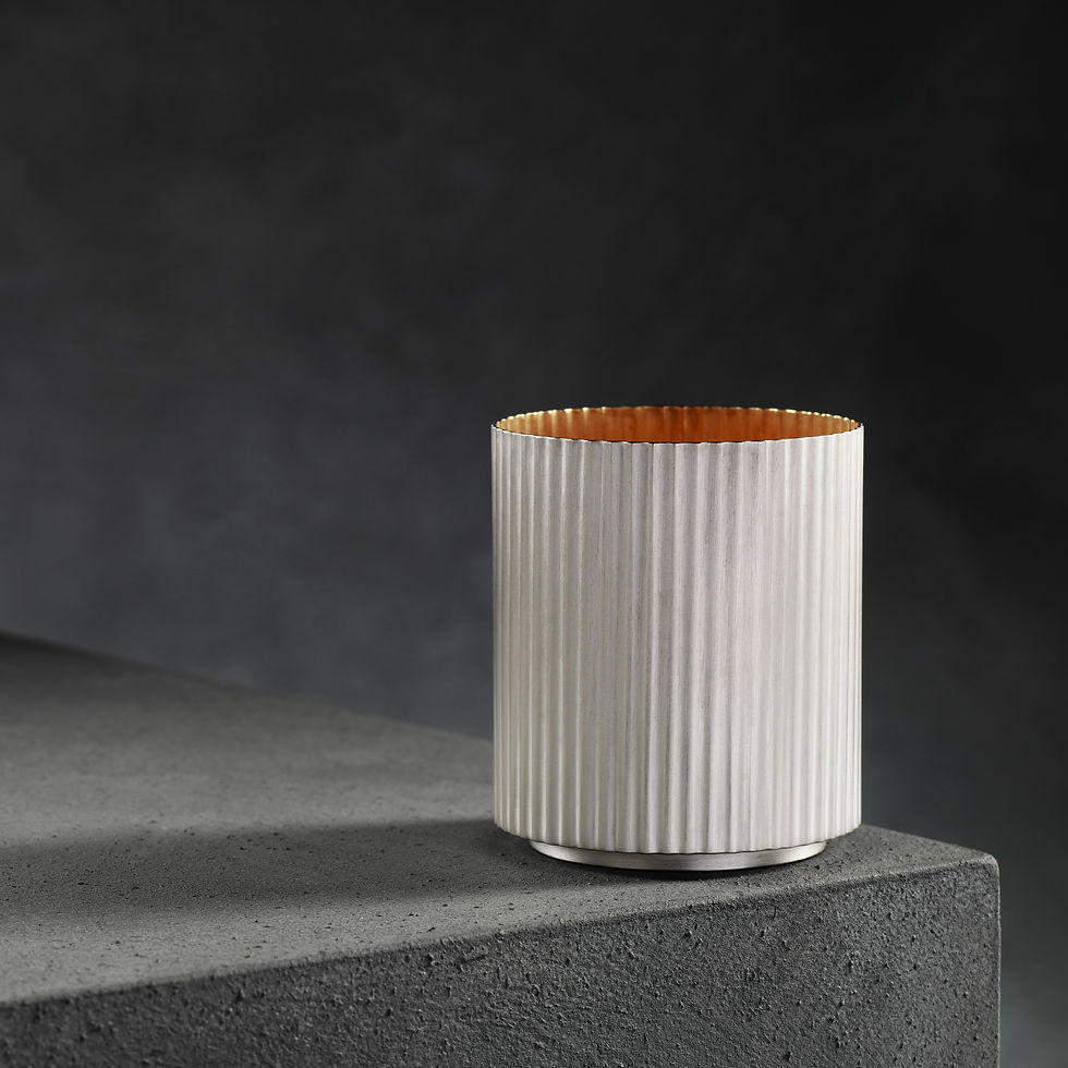 Thumbnail: 'Wavy' Circular Beakers
