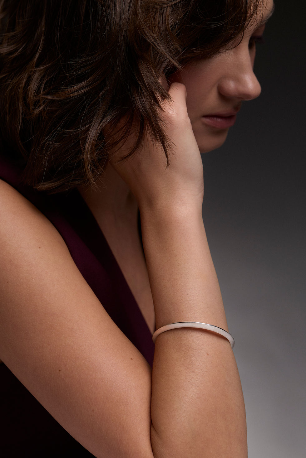 Thumbnail: ‘Silhouette’ Oval Bangle