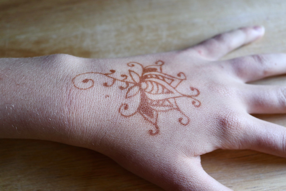 henna stain