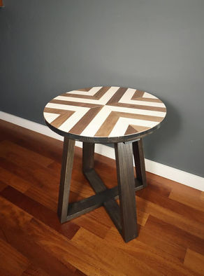 DIY Side Table | End Table | Chevron Round Table